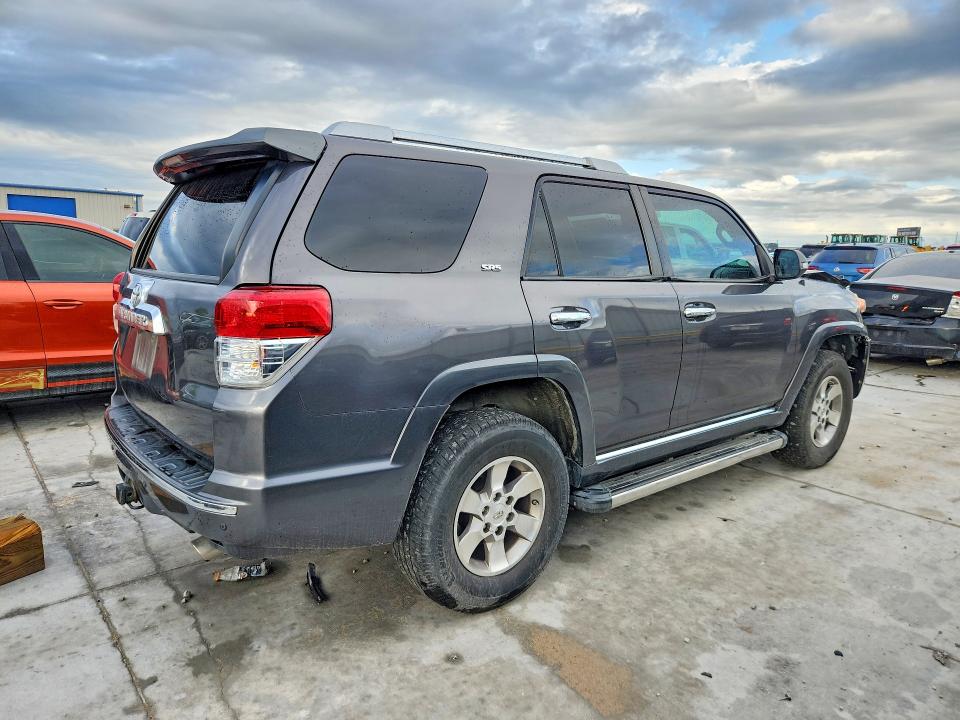 2011 Toyota 4runner მანქანა იყიდება აუქციონზე, vin: JTEBU5JR9B5051988, აუქციონის ნომერი: 60961126