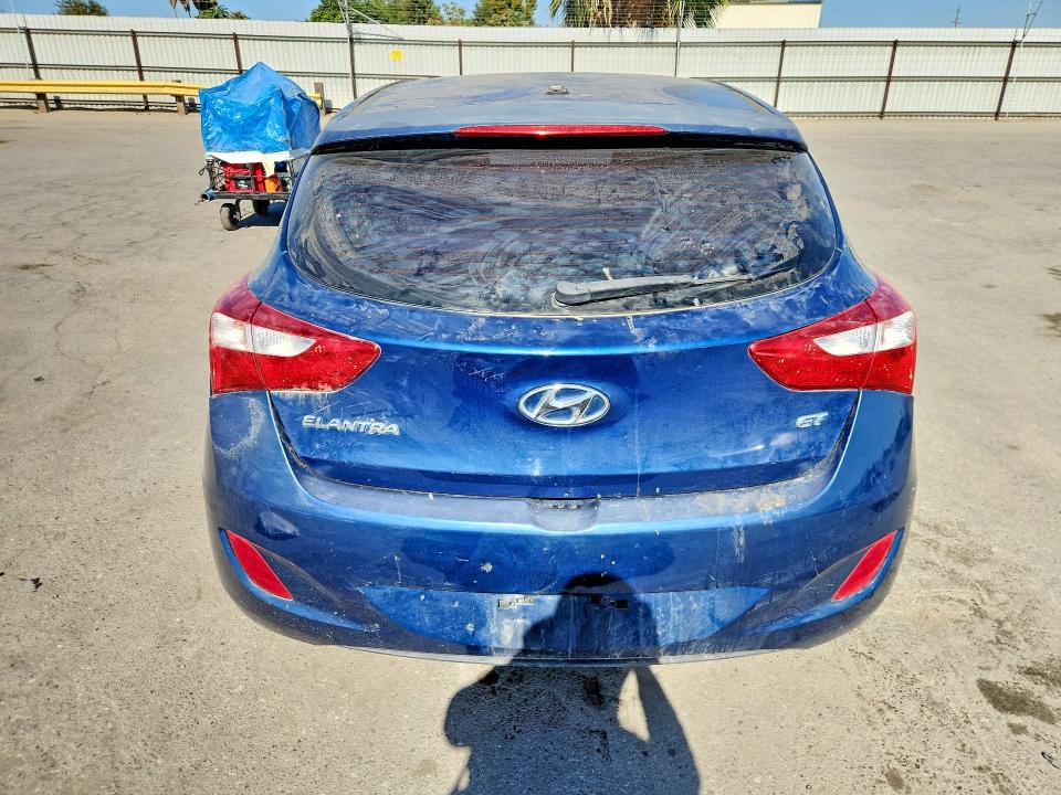 2016 Hyundai Elantra Gt მანქანა იყიდება აუქციონზე, vin: KMHD35LHXGU266647, აუქციონის ნომერი: 62699976