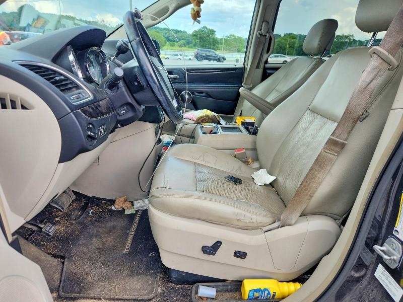 61071926 :رقم المزاد ، 2A4RR8DG0BR676230 vin ، 2011 Chrysler Town & Country مزاد بيع