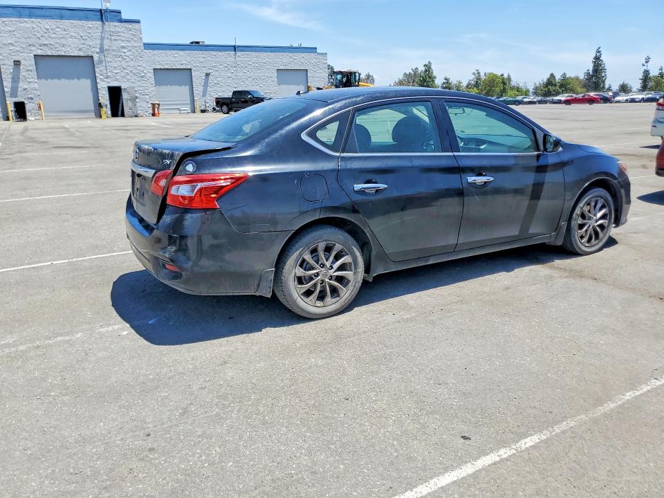 Продажа на аукционе авто 2017 Nissan Sentra, vin: 3N1AB7AP7HY248253, номер лота: 62547066