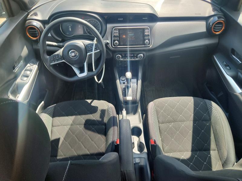 61739136 :رقم المزاد ، 3N1CP5CU6KL530857 vin ، 2019 Nissan Kicks مزاد بيع