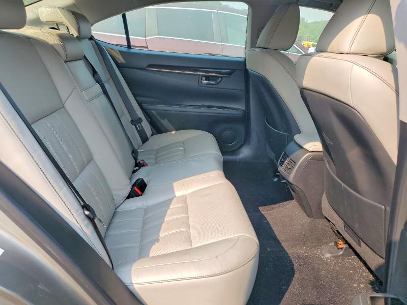 61157886 :رقم المزاد ، JTHBW1GG3G2104852 vin ، 2016 Lexus Es مزاد بيع