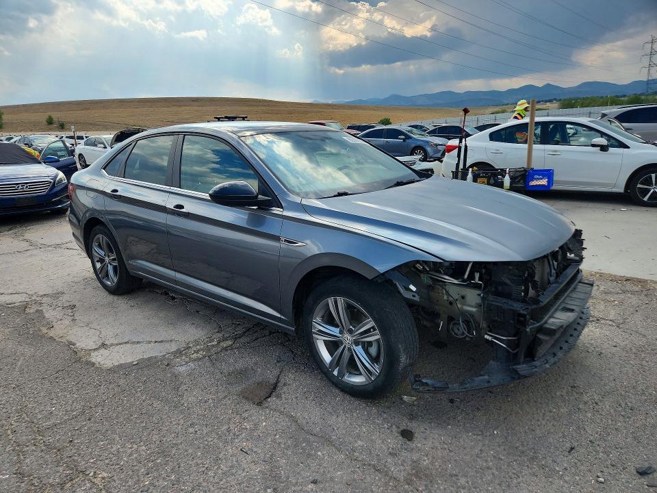 62851576 :رقم المزاد ، 3VWC57BU3KM110819 vin ، 2019 Volkswagen Jetta مزاد بيع