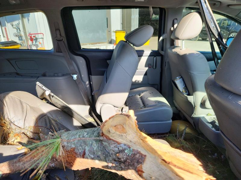 61149576 :رقم المزاد ، 5FNRL5H61BB060765 vin ، 2011 Honda Odyssey مزاد بيع
