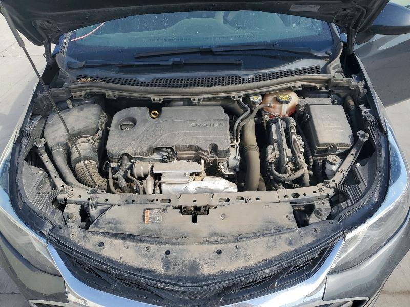 60748276 :رقم المزاد ، 3G1BE6SMXKS605712 vin ، 2019 Chevrolet Cruze مزاد بيع