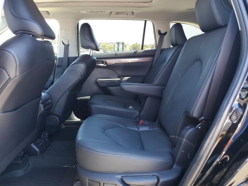 Продажа на аукционе авто 2025 Toyota Highlander Hybrid, vin: 5TDEBRCHXSS649164, номер лота: 61807396