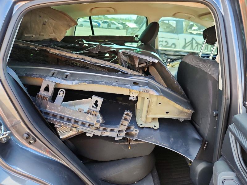 59353956 :رقم المزاد ، 4S3GTAD68J3747002 vin ، 2018 Subaru Impreza مزاد بيع