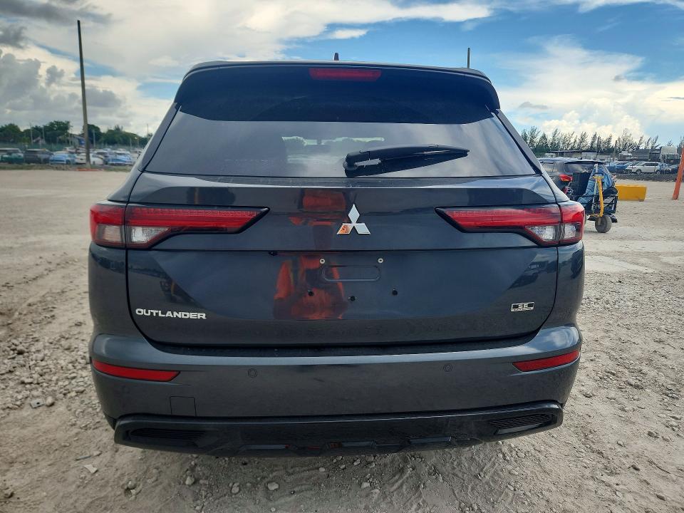 2024 Mitsubishi Outlander მანქანა იყიდება აუქციონზე, vin: JA4J3VA81RZ084815, აუქციონის ნომერი: 59791066