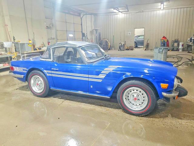 61524716 :رقم المزاد ، CF52399U vin ، 1976 Triumph Car Tr6 مزاد بيع