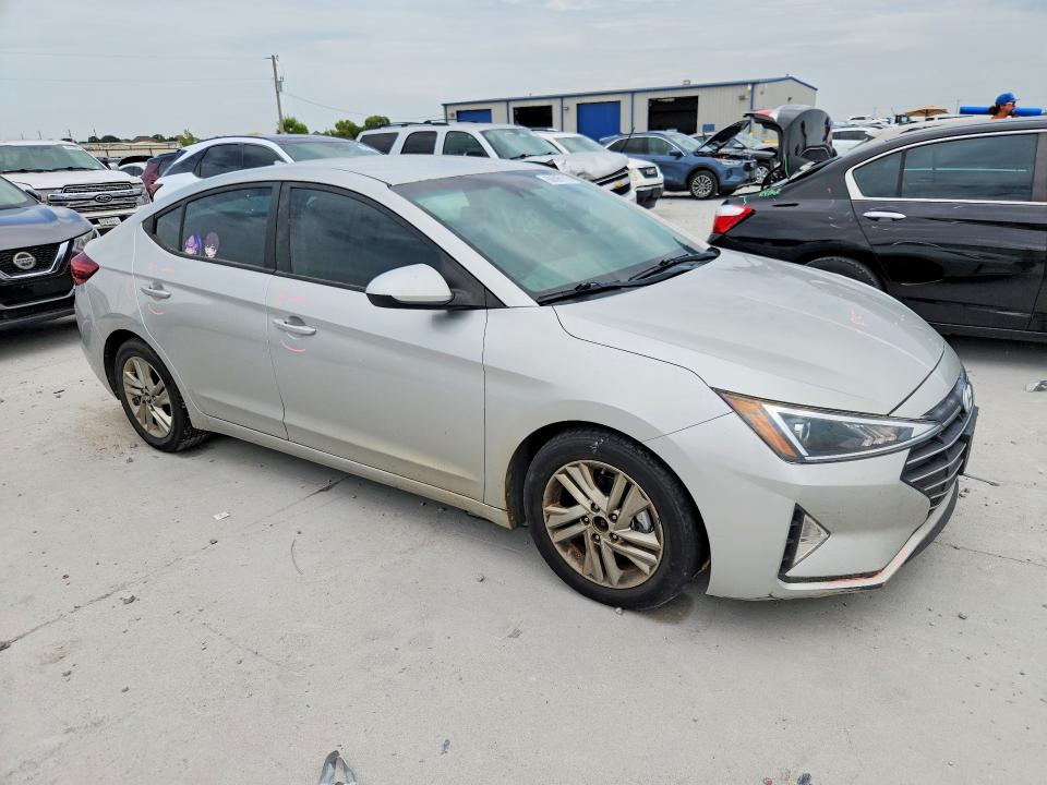 60698116 :رقم المزاد ، 5NPD84LF5KH445258 vin ، 2019 Hyundai Elantra مزاد بيع