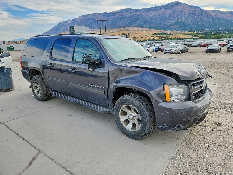 62222506 :رقم المزاد ، 1GNUKJE39AR158121 vin ، 2010 Chevrolet Suburban مزاد بيع