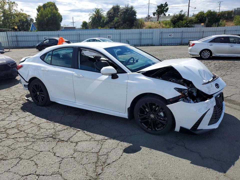 62060946 :رقم المزاد ، 4T1DBADK9TU057738 vin ، 2026 Toyota Camry مزاد بيع