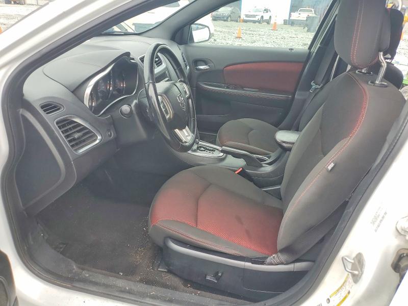 62323536 :رقم المزاد ، 1B3BD1FG4BN551983 vin ، 2011 Dodge Avenger مزاد بيع