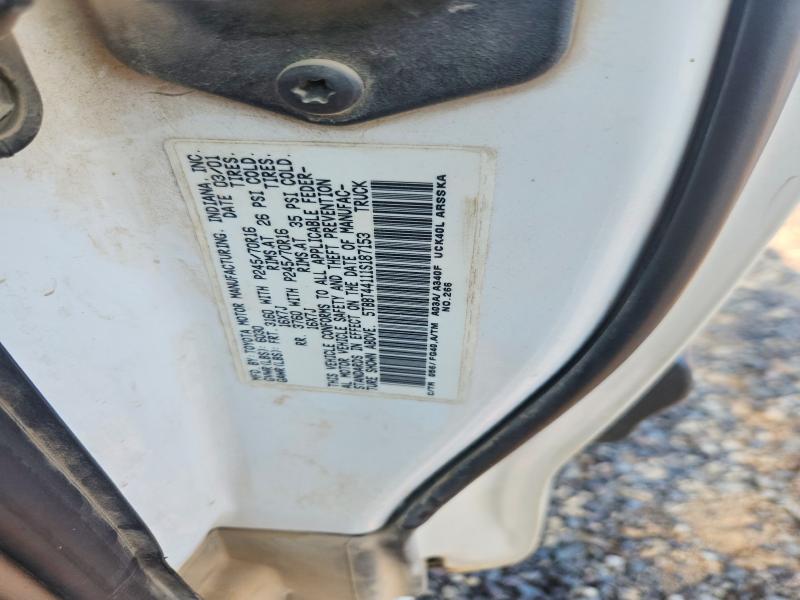 61901546 :رقم المزاد ، 5TBBT44111S187153 vin ، 2001 Toyota Tundra مزاد بيع