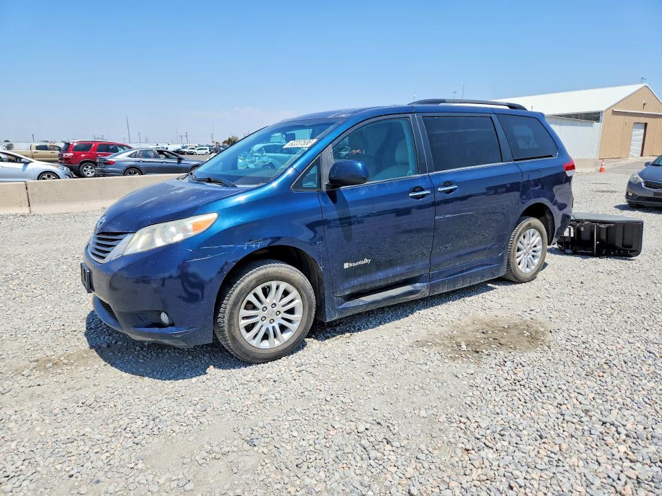 2012 Toyota Sienna მანქანა იყიდება აუქციონზე, vin: 5TDYK3DC6CS240187, აუქციონის ნომერი: 62237536
