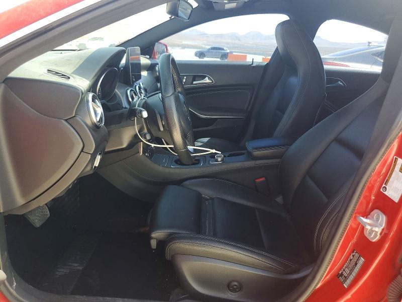 60824976 :رقم المزاد ، WDDSJ4EB6HN424097 vin ، 2017 Mercedes-benz Cla مزاد بيع
