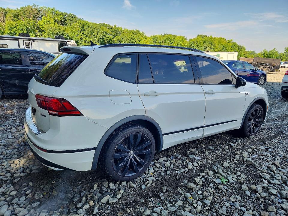 Продажа на аукционе авто 2021 Volkswagen Tiguan, vin: 3VV2B7AX2MM004546, номер лота: 60839676