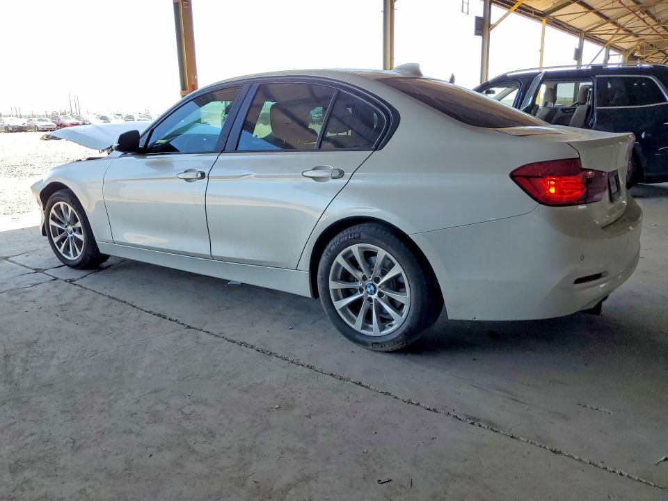 2018 Bmw 320 მანქანა იყიდება აუქციონზე, vin: WBA8E1G56JNT72553, აუქციონის ნომერი: 59816026
