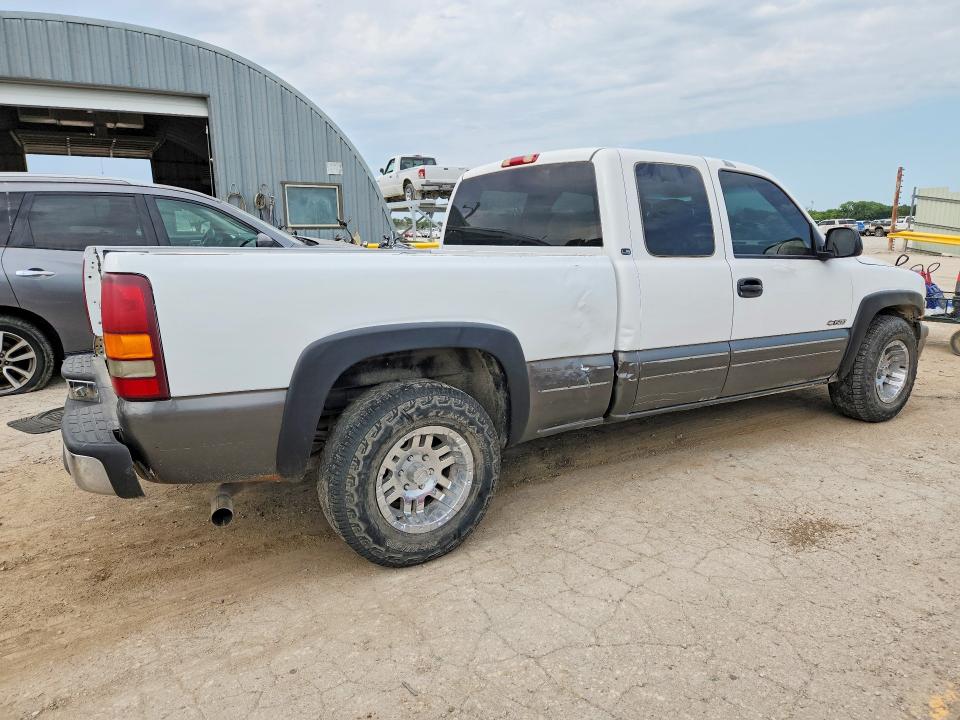 60071526 :رقم المزاد ، 2GCEC19T3Y1312099 vin ، 2000 Chevrolet Silverado مزاد بيع
