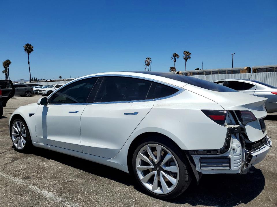 2019 Tesla Model 3 მანქანა იყიდება აუქციონზე, vin: 5YJ3E1EA3KF326952, აუქციონის ნომერი: 59298876