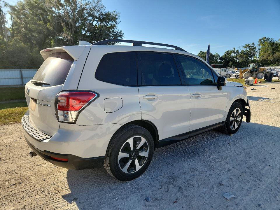 2018 Subaru Forester მანქანა იყიდება აუქციონზე, vin: JF2SJAEC0JH509444, აუქციონის ნომერი: 85964705