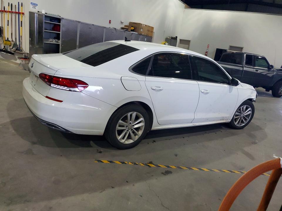 Продажа на аукционе авто 2020 Volkswagen Passat, vin: 1VWSA7A39LC016785, номер лота: 61774196