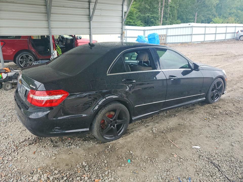2011 Mercedes-benz E მანქანა იყიდება აუქციონზე, vin: WDDHF8HB3BA375485, აუქციონის ნომერი: 61126976