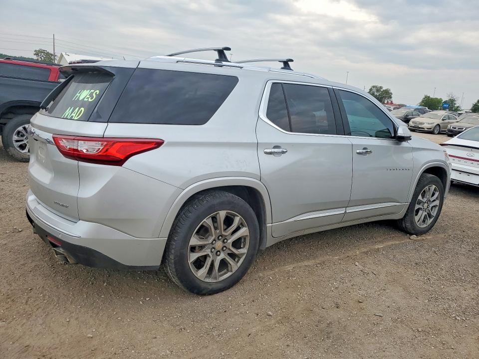 Продажа на аукционе авто 2019 Chevrolet Traverse, vin: 1GNEVKKW2KJ299127, номер лота: 63226616