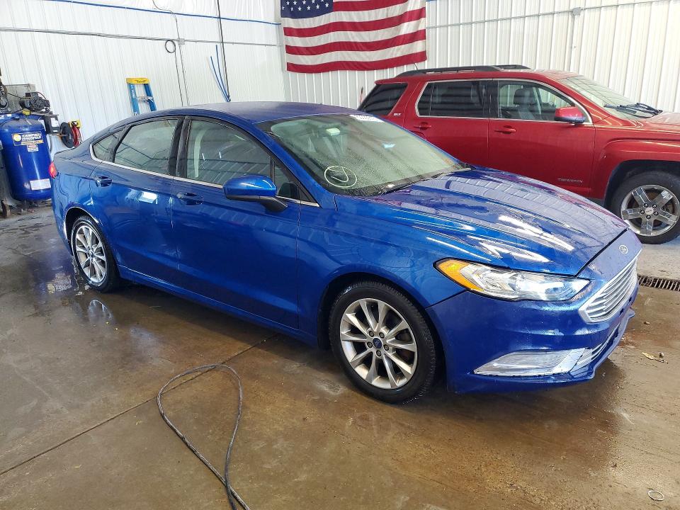 2017 Ford Fusion მანქანა იყიდება აუქციონზე, vin: 3FA6P0HDXHR272148, აუქციონის ნომერი: 63333616