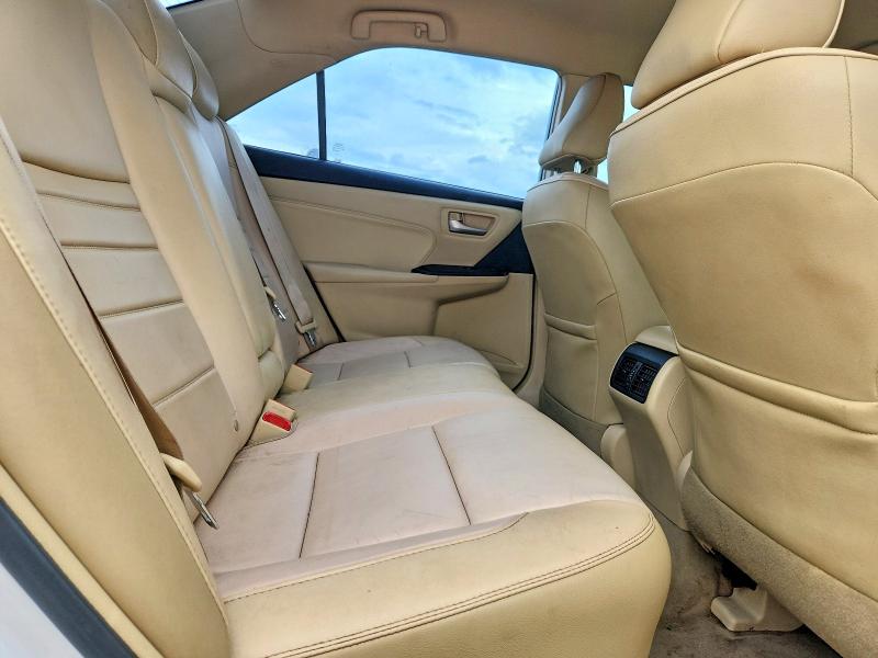 60010596 :رقم المزاد ، 4T1BF1FK1HU735446 vin ، 2017 Toyota Camry مزاد بيع