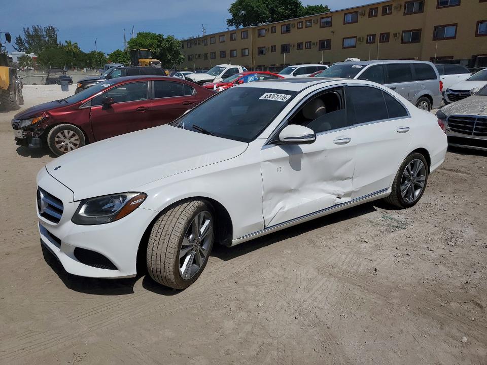 2018 Mercedes-benz C მანქანა იყიდება აუქციონზე, vin: 55SWF4JB6JU249243, აუქციონის ნომერი: 60851116