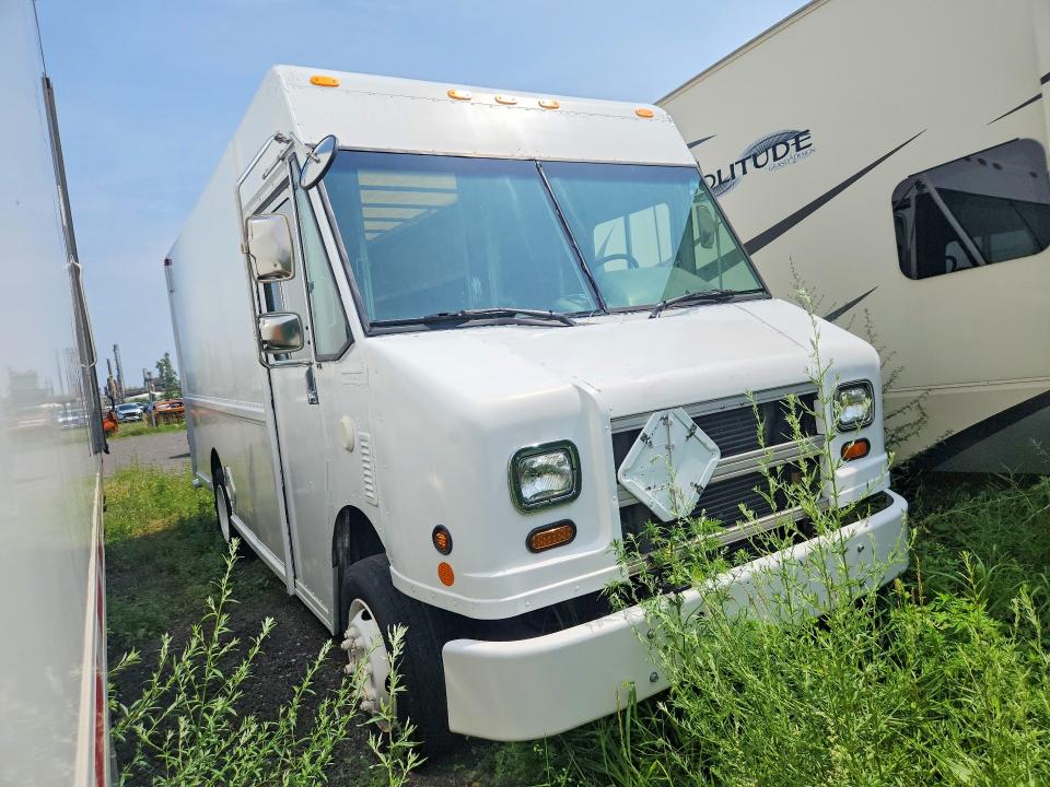 59364306 :رقم المزاد ، 4UZAANBW06CW23394 vin ، 2006 Freightliner Chassis مزاد بيع