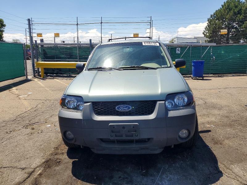 61892336 :رقم المزاد ، 1FMYU93185KD53738 vin ، 2005 Ford Escape مزاد بيع