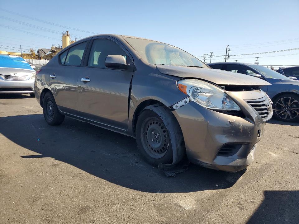 2014 Nissan Versa მანქანა იყიდება აუქციონზე, vin: 3N1CN7AP3EK462302, აუქციონის ნომერი: 63350316