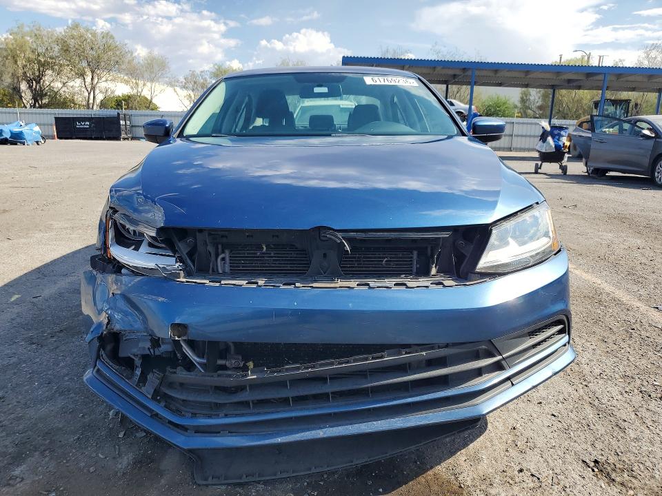 2017 Volkswagen Jetta მანქანა იყიდება აუქციონზე, vin: 3VW2B7AJ1HM318122, აუქციონის ნომერი: 61769236