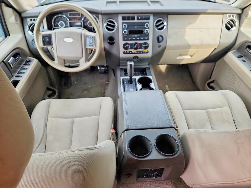61686976 :رقم المزاد ، 1FMJU1F54BEF34296 vin ، 2011 Ford Expedition مزاد بيع