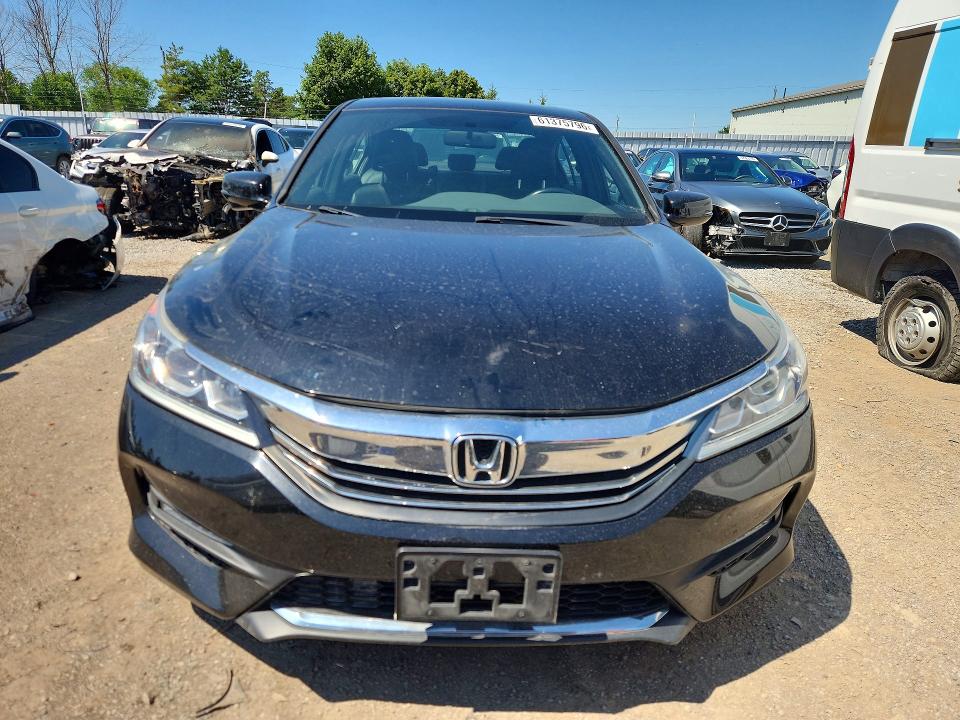 Продажа на аукционе авто 2017 Honda Accord, vin: 1HGCR2F56HA808491, номер лота: 61375796