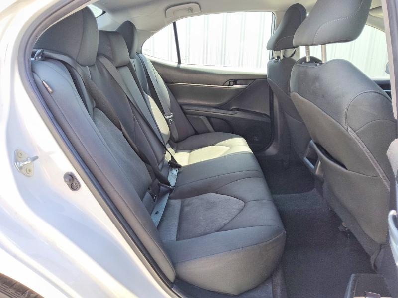60572626 :رقم المزاد ، 4T1C11AK4PU805952 vin ، 2023 Toyota Camry مزاد بيع