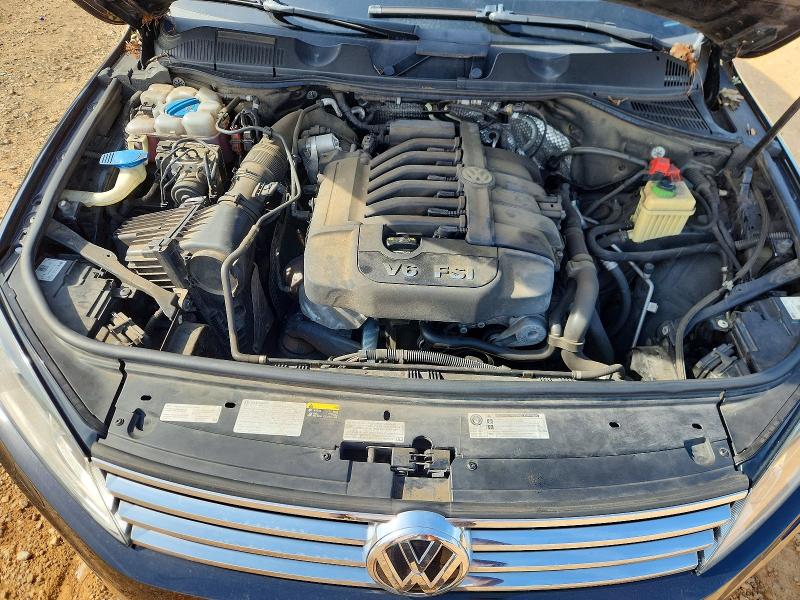 61713686 :رقم المزاد ، WVGRF7BP8HD004466 vin ، 2017 Volkswagen Tiguan مزاد بيع