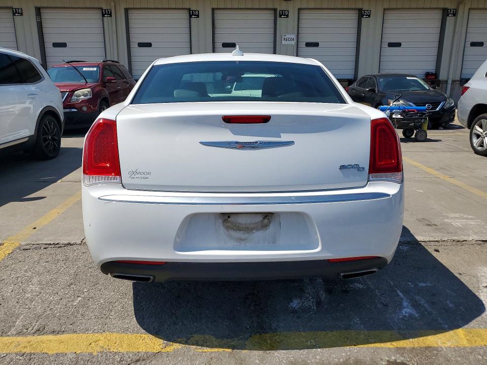 2017 Chrysler 300c მანქანა იყიდება აუქციონზე, vin: 2C3CCAPG8HH661526, აუქციონის ნომერი: 63359516
