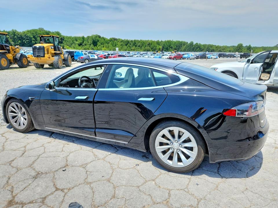 Продажа на аукционе авто 2017 Tesla Model S, vin: 5YJSA1E13HF185476, номер лота: 60303646