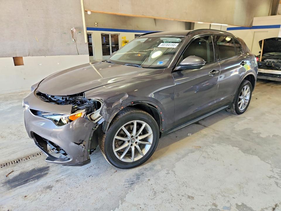Продаж на аукціоні авто 2018 Alfa Romeo Stelvio, vin: ZASFAKPN5J7B68561, номер лоту: 60764156