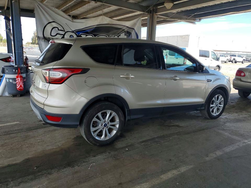 Продаж на аукціоні авто 2017 Ford Escape, vin: 1FMCU0GD1HUA54692, номер лоту: 61630726