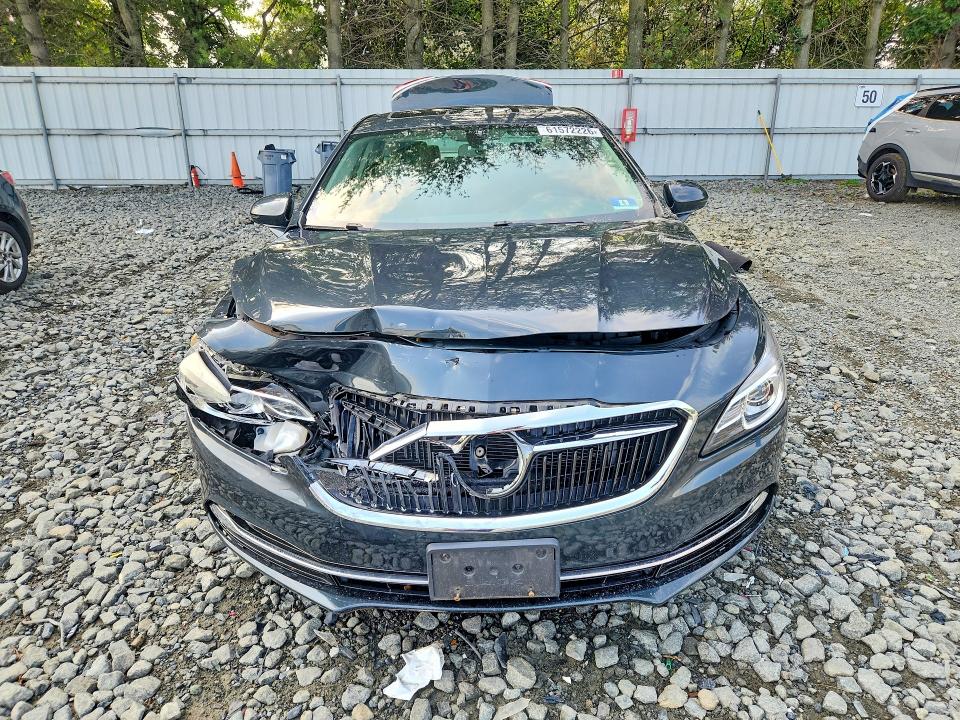 61572226 :رقم المزاد ، 1G4ZP5SS0JU141011 vin ، 2018 Buick Lacrosse مزاد بيع