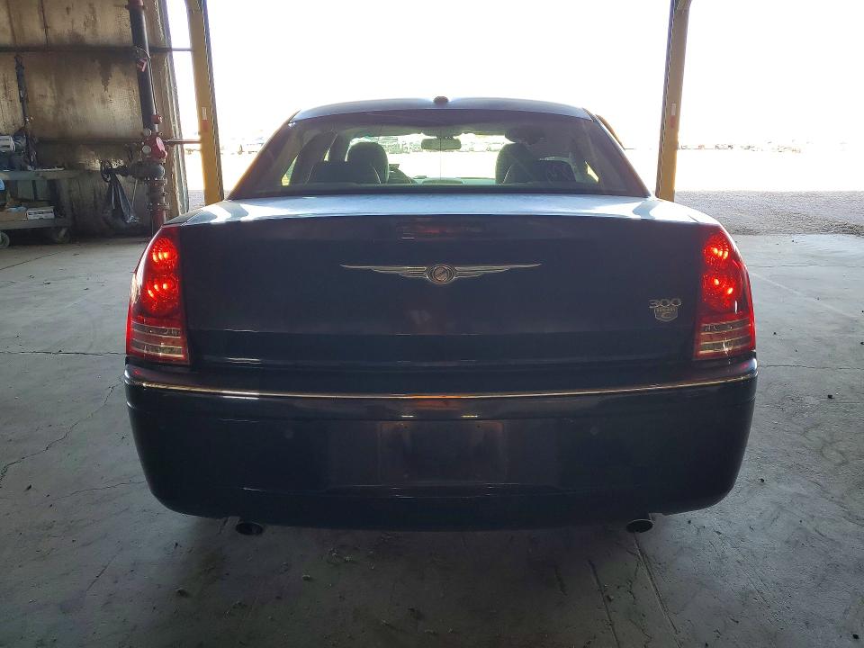 62884926 :رقم المزاد ، 2C3CA6CT7AH199228 vin ، 2010 Chrysler 300c مزاد بيع
