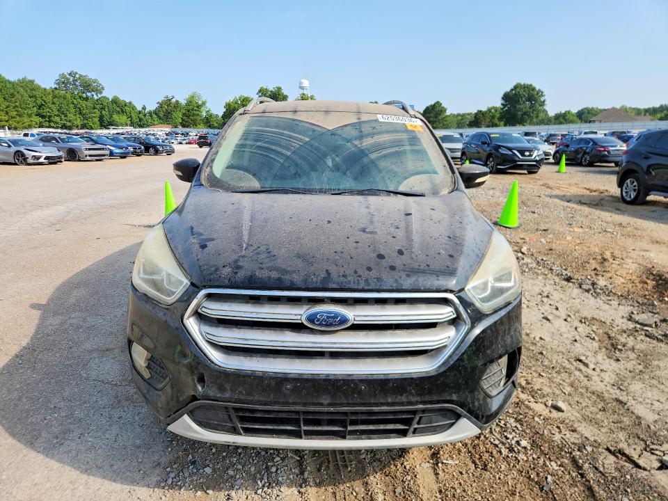 2017 Ford Escape მანქანა იყიდება აუქციონზე, vin: 1FMCU0J91HUA63400, აუქციონის ნომერი: 62536036