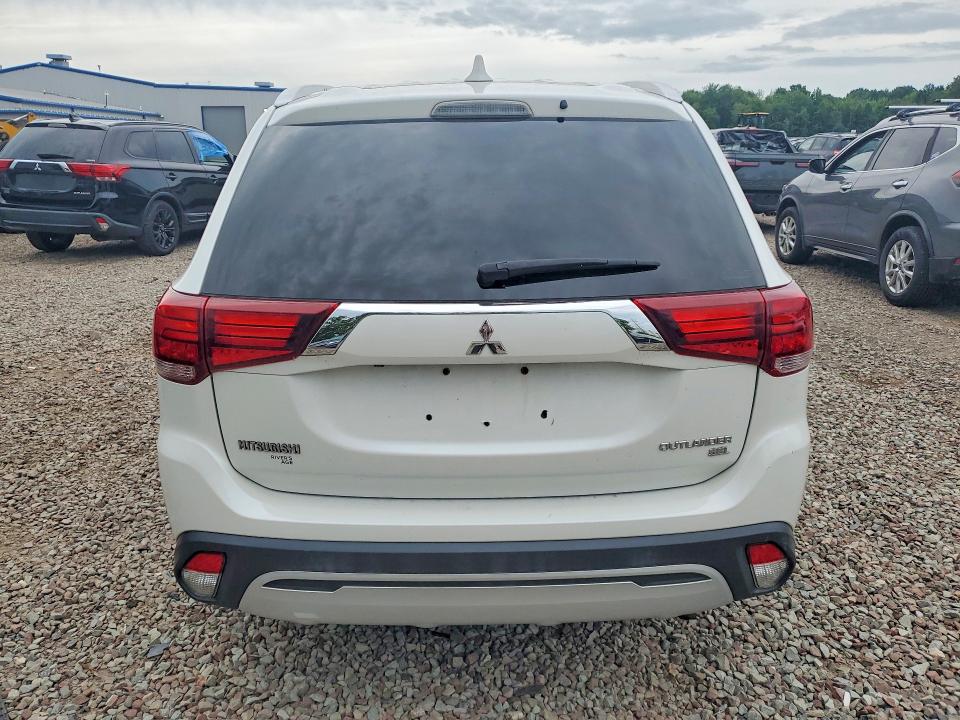 2019 Mitsubishi Outlander მანქანა იყიდება აუქციონზე, vin: JA4AZ3A38KZ020946, აუქციონის ნომერი: 59355616