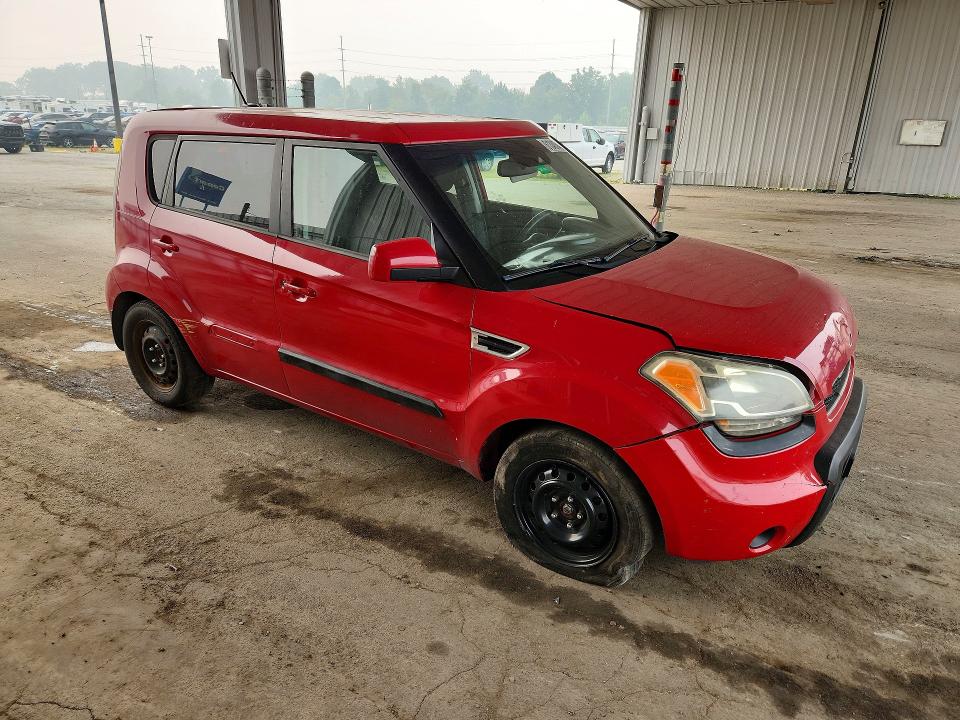 61348646 :رقم المزاد ، KNDJT2A2XB7230887 vin ، 2011 Kia Soul مزاد بيع
