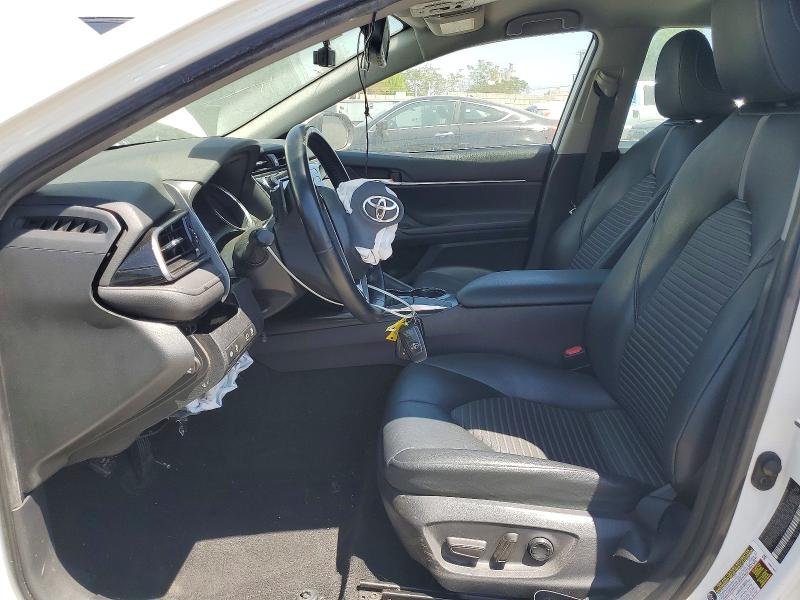 60273296 :رقم المزاد ، 4T1B11HK1KU843634 vin ، 2019 Toyota Camry مزاد بيع