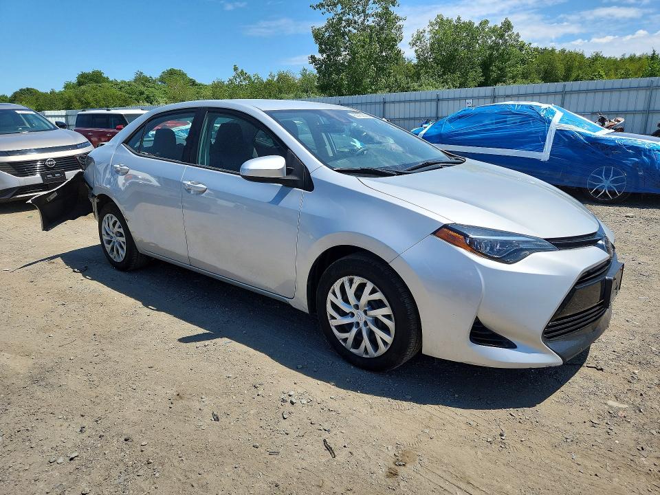 62752356 :رقم المزاد ، 2T1BURHE5HC959025 vin ، 2017 Toyota Corolla مزاد بيع